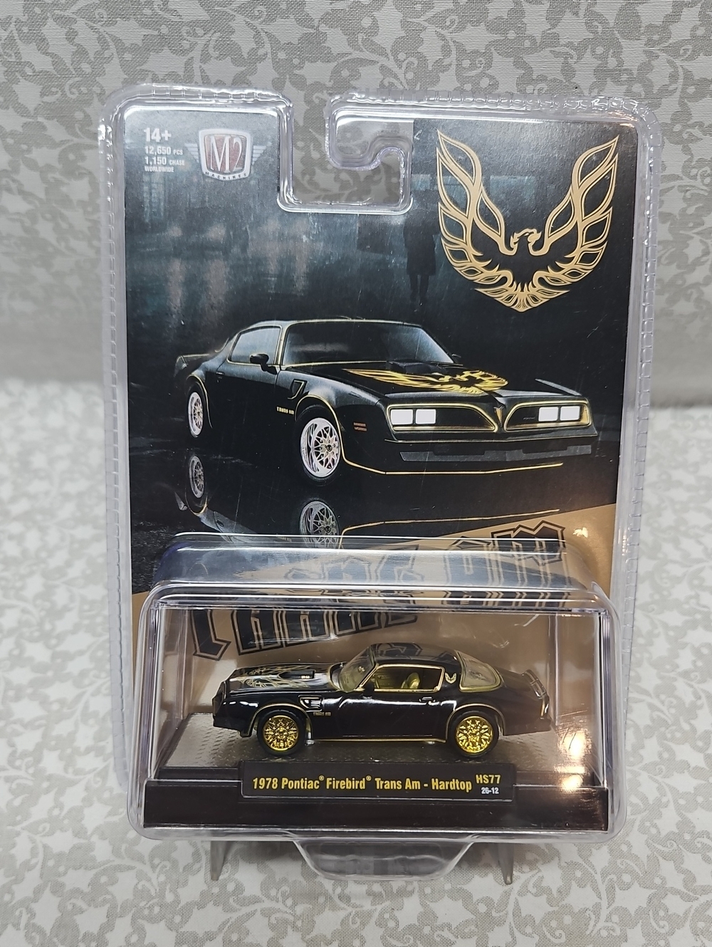 M2 Machines 1978 Pontiac Firebird Trans Am Hardtop Black Gold Chase HS77